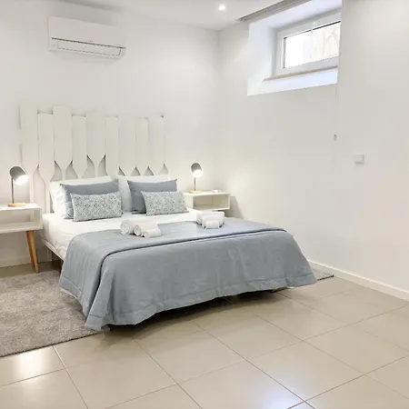 Janelas Da Baia - By Sch * São Martinho do Porto