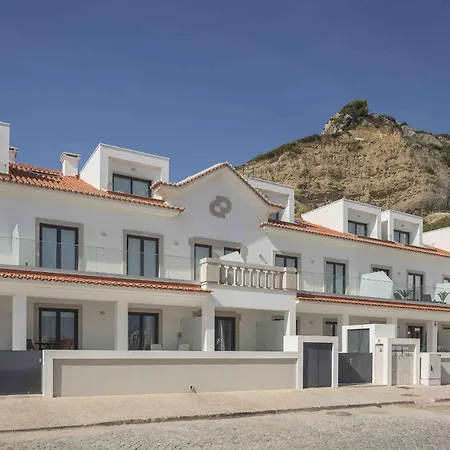 Janelas Da Baia - By Sch