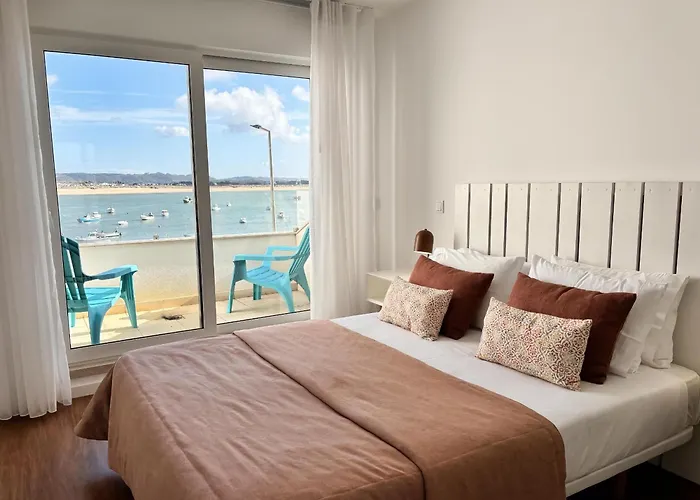 Janelas Da Baía - By Sch