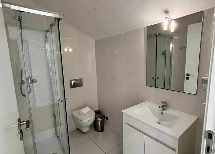 Janelas Da Baía - By Sch São Martinho do Porto